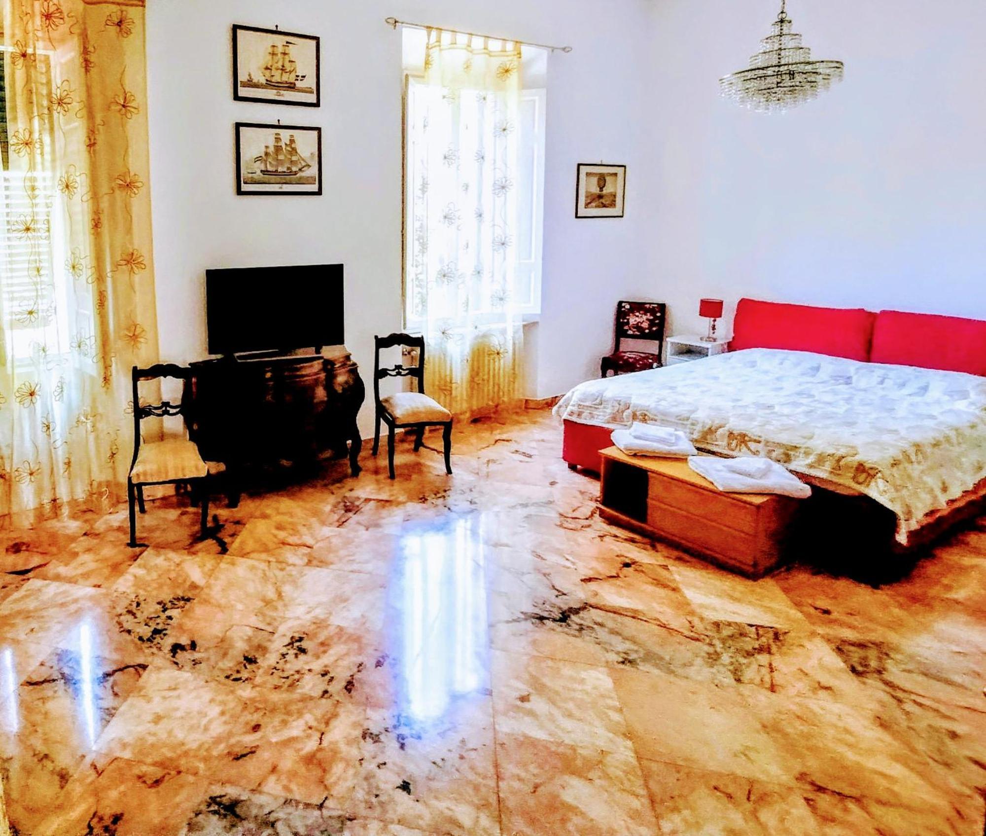 Gabry'S Home Three-Bedroom Big Apartment Near City Center & Train Station To Pisa And Florence & Ferries To Sardegna Corsica Livorno Ngoại thất bức ảnh